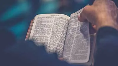 Cómo empezar a leer la Biblia